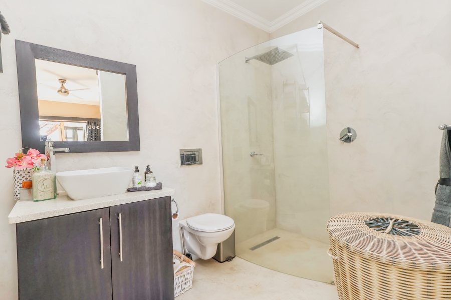 3 Bedroom Property for Sale in The Coves North West